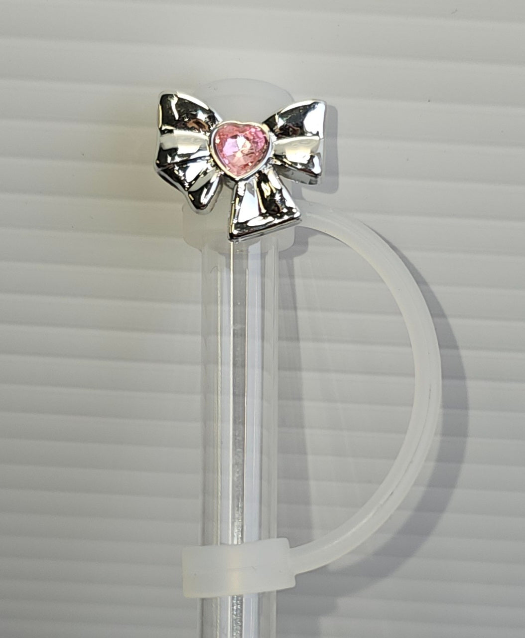 Luxury Silver Ribbon Bow with Pink Diamond Silicone Straw Topper - Straw Cover