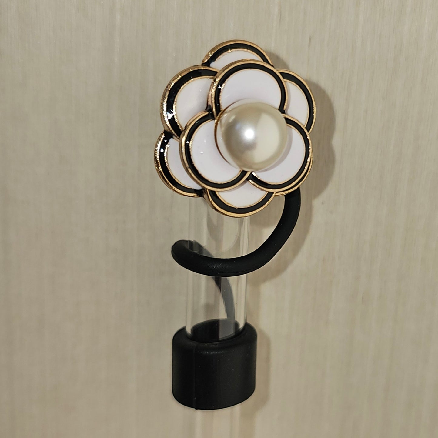 Luxury White and Gold Flower with Faux Pearl Silicone Straw Topper - Straw Cover