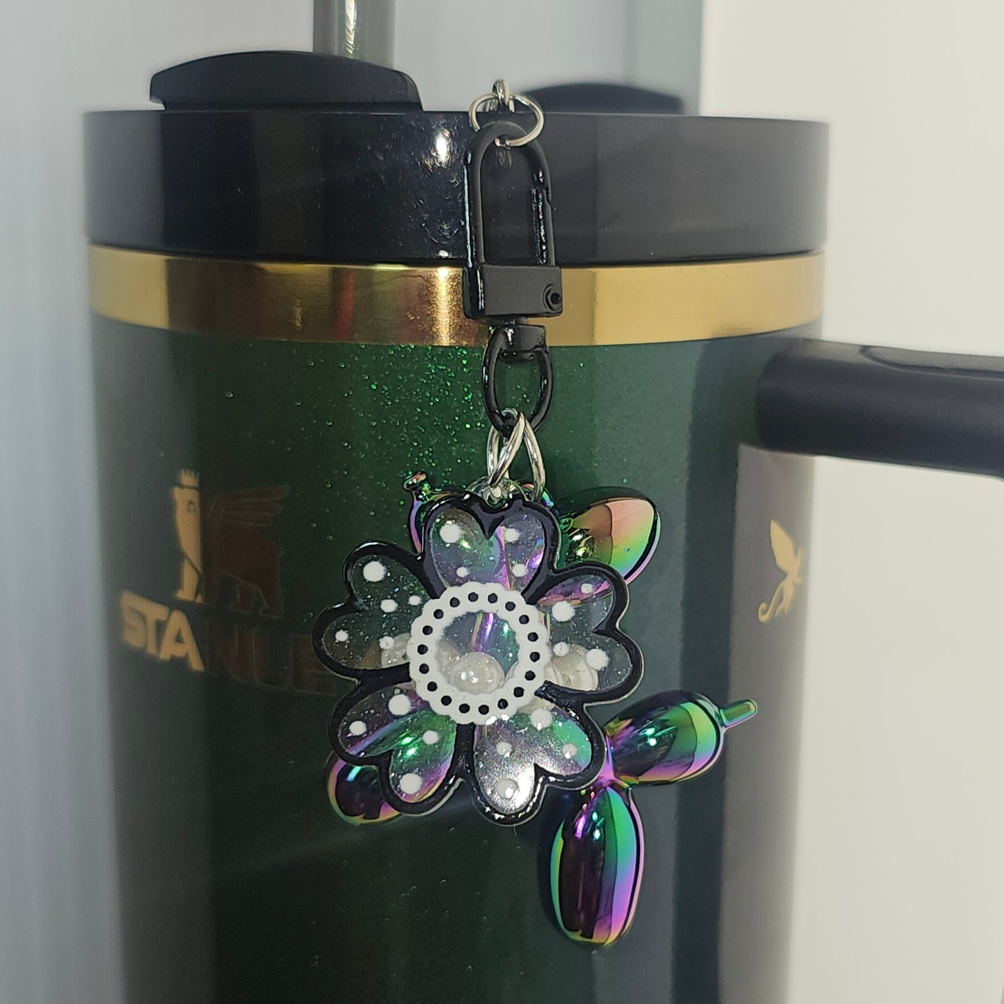Iridescent Pearlescent Black Chroma Balloon Dog w/ Flower Charm For Stanley Tumbler Straw Charm