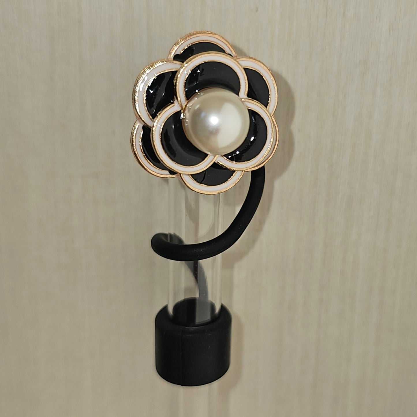 Luxury Black and Gold Flower with Faux Pearl Silicone Straw Topper - Elegant straw topper
