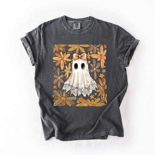 Dark pepper gray Beautiful Halloween, Flowers, Coquette Ghost, Comfort Colors T-Shirt