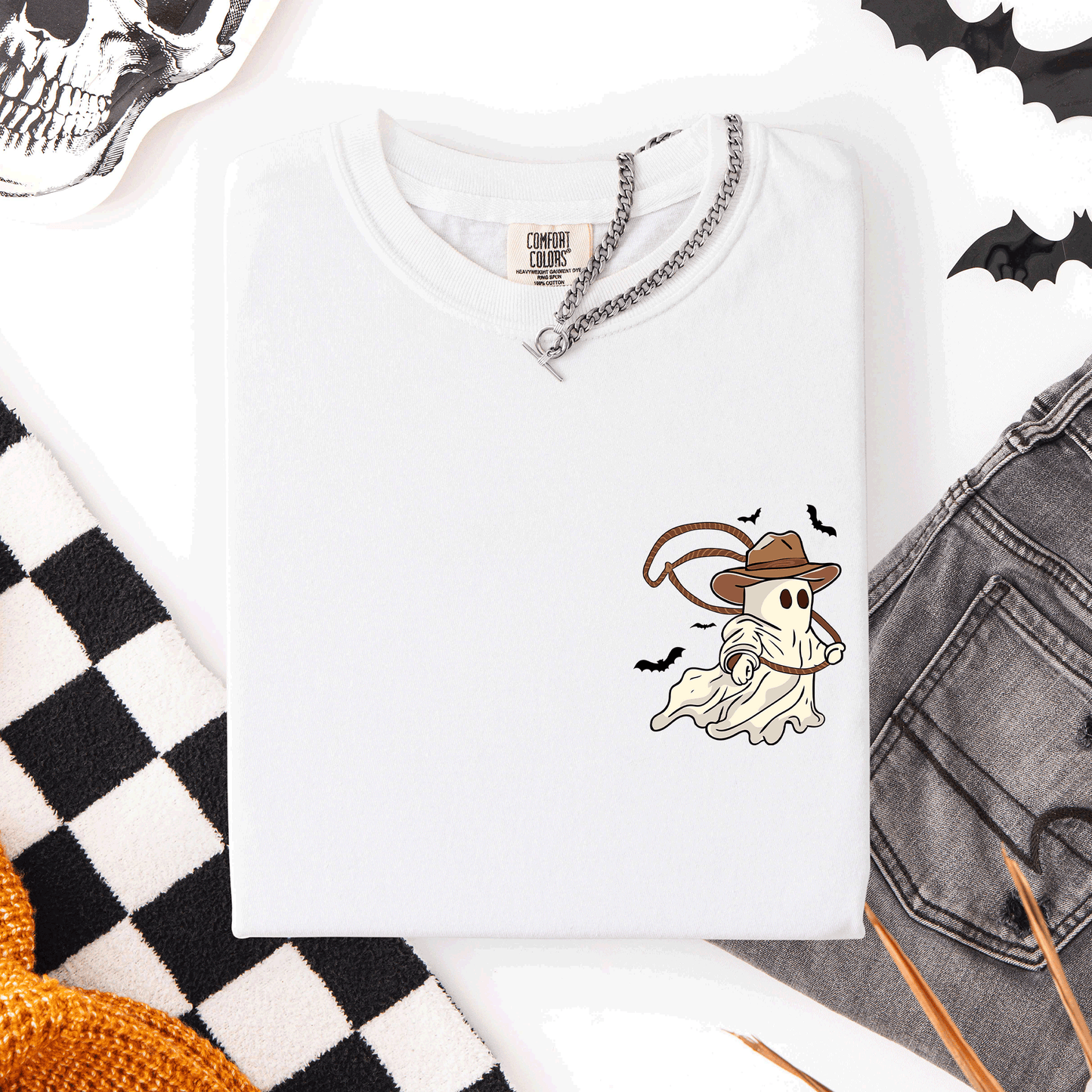 White Cowboy Ghost, Lasso, Halloween, Cute, Western, Country, Pocket, Comfort Colors T-Shirt