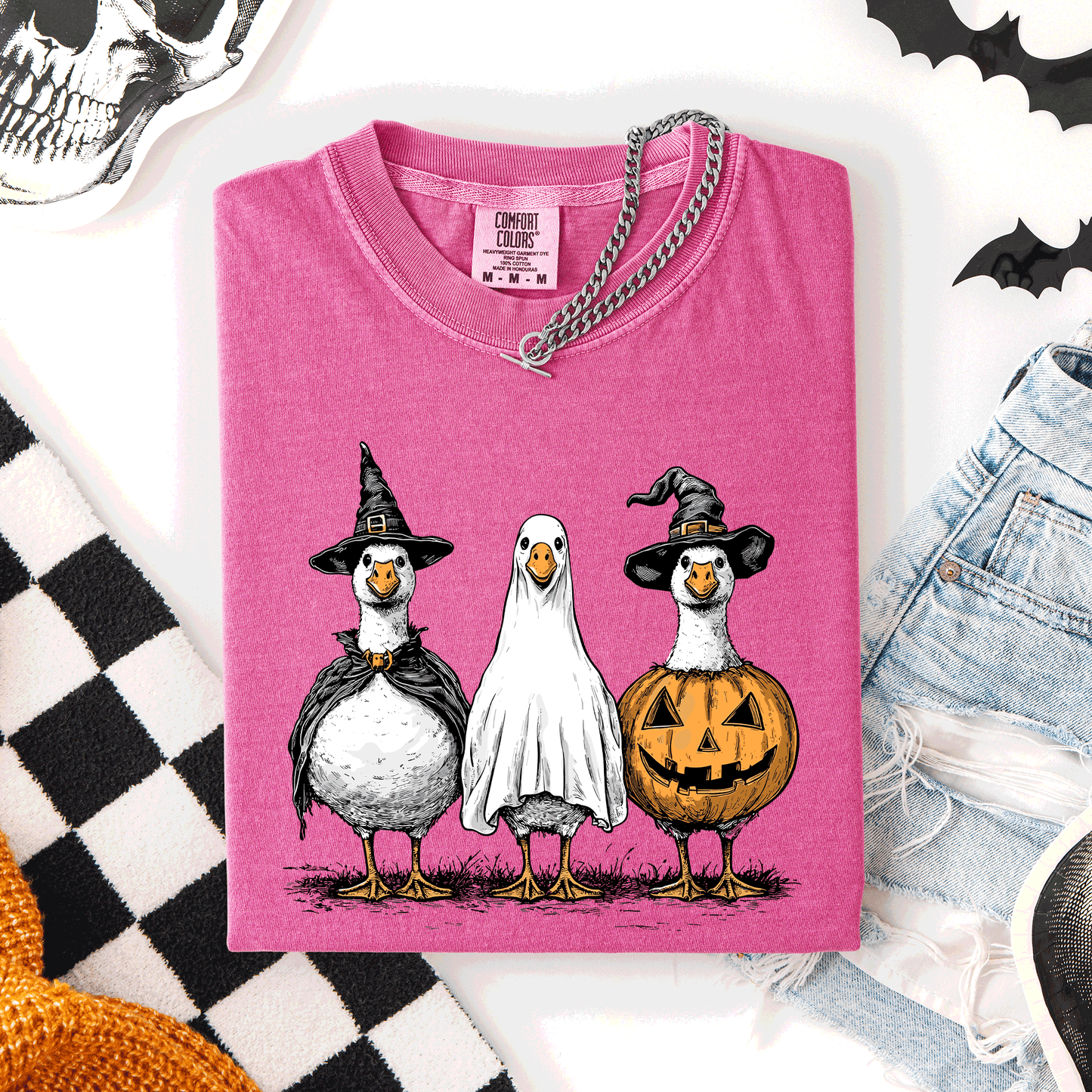 Bright pink Cute Halloween Geese, Funny, Cute, Comfort Colors T-Shirt