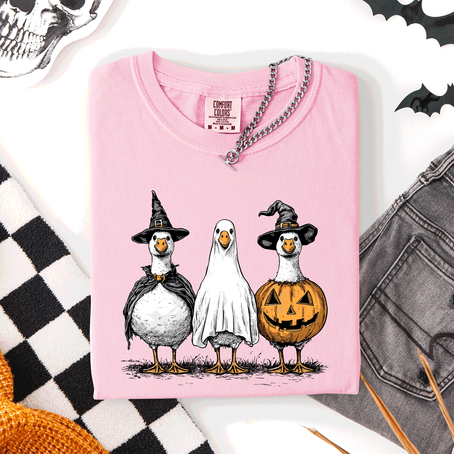 Soft pink Cute Halloween Geese, Funny, Cute, Comfort Colors T-Shirt