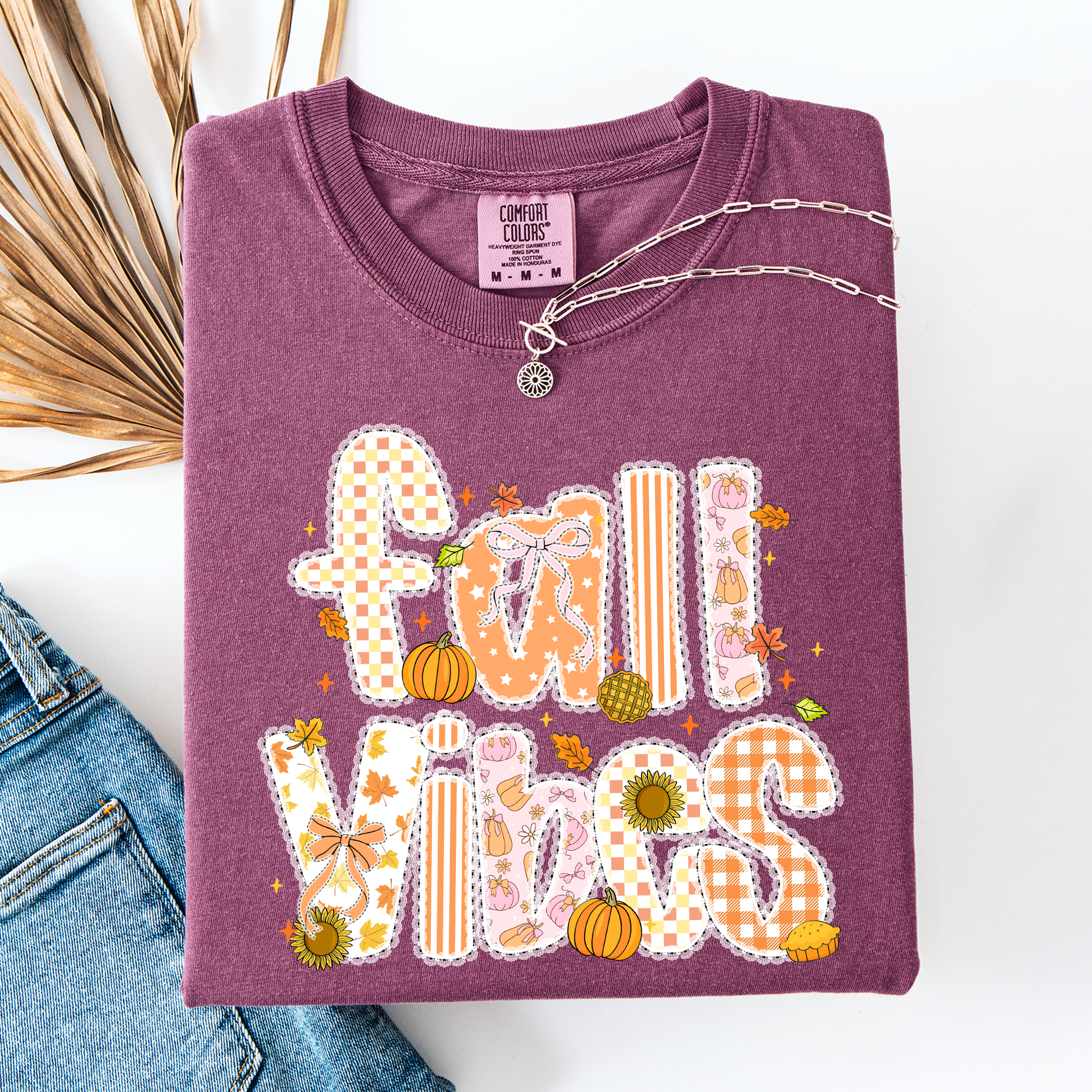Maroon Fall Vibes, Patterns, Halloween, Pumpkin, Autumn, Comfort Colors T-Shirt