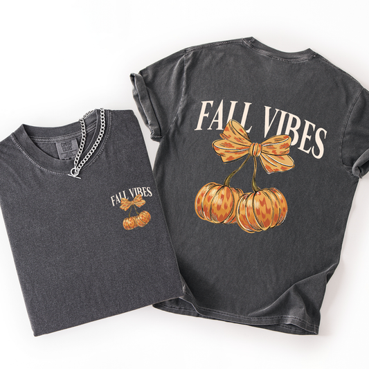 Charcoal Fall Vibes, Pumpkins, Cherry, Autumn, Halloween, Comfort Colors T-Shirt