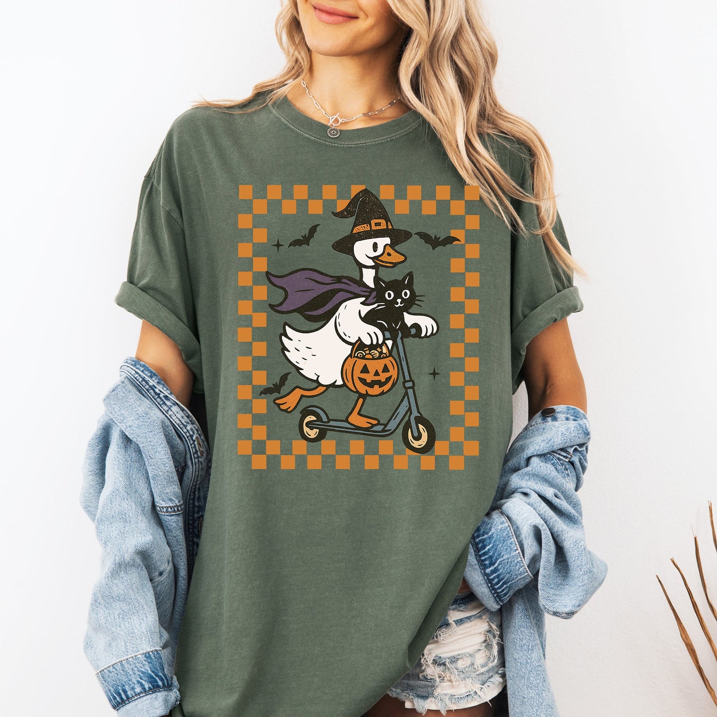 Green Funny Halloween Goose, Black Cat, Witch, Checkered, Comfort Colors T-Shirt