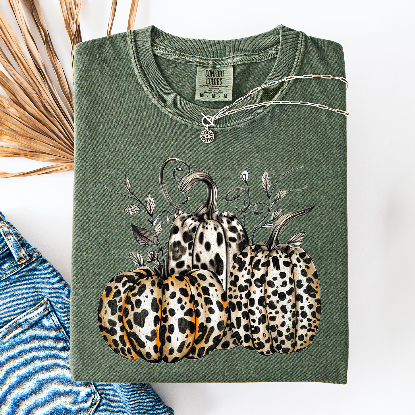 Moss green Leopard Print Pumpkins, Cute, Halloween, Autumn, Fall, Comfort Colors T-Shirt