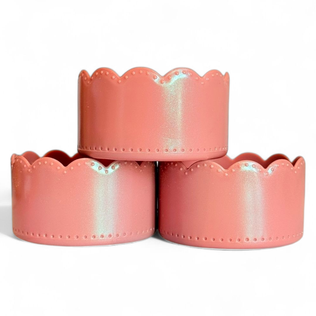 Antique Pink Scalloped Silicone Tumbler Boot