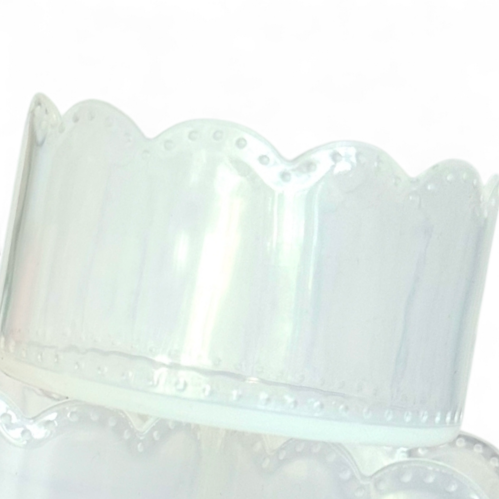 Clear Scalloped Silicone Tumbler Boot | Fits 20-40oz Tumblers 