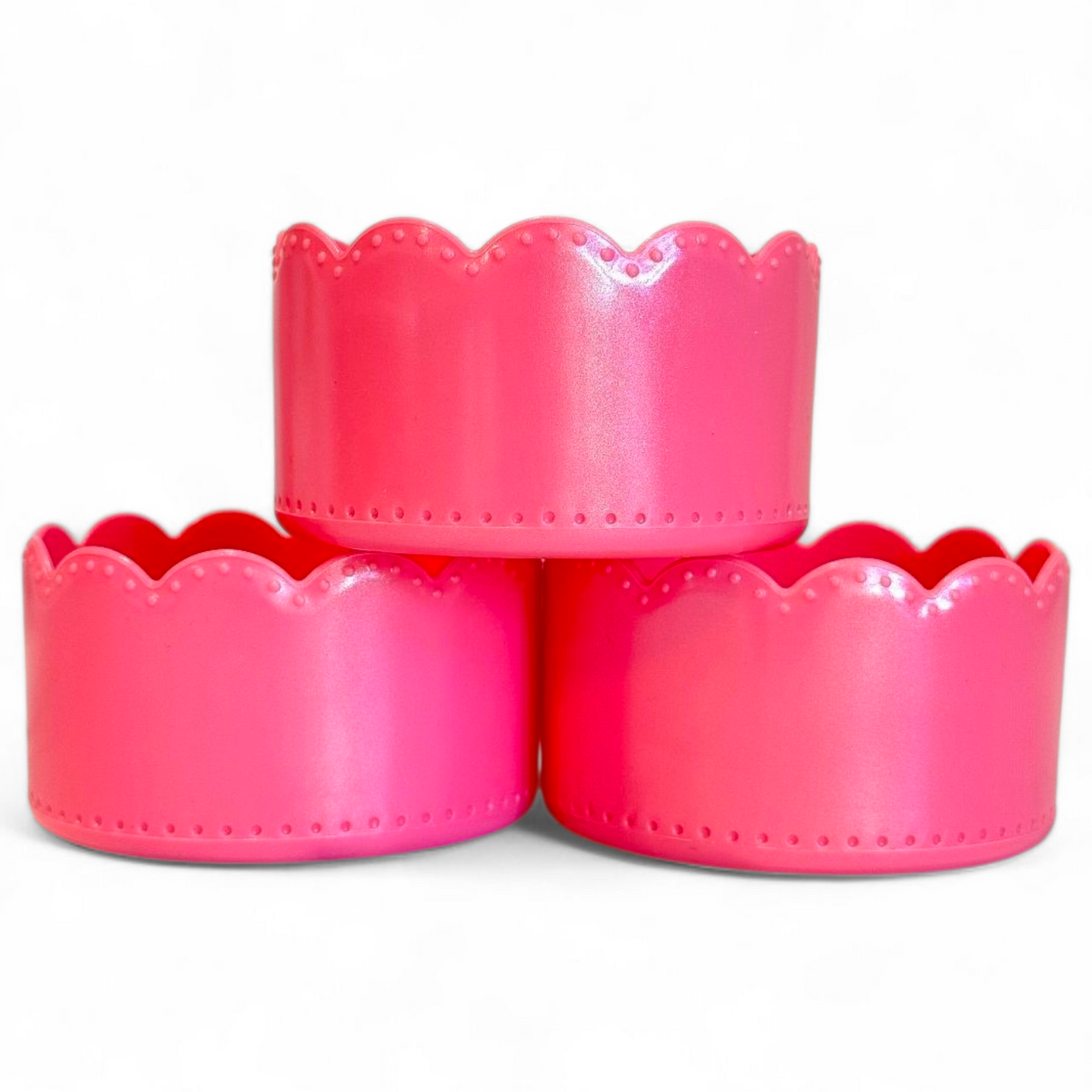 Glinda Pink Shimmer Scallop Silicone Tumbler Boot