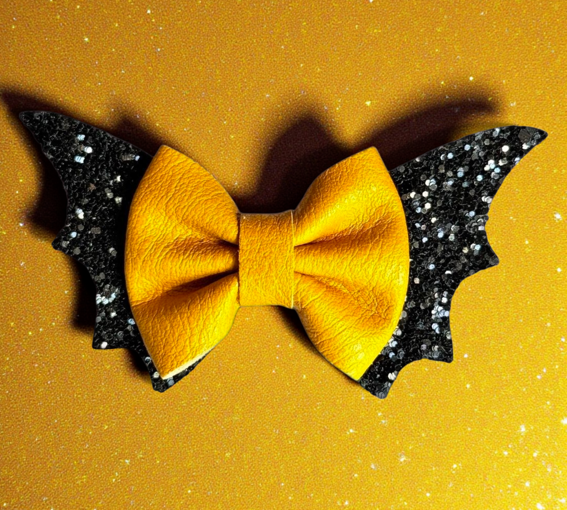 The Bat Tumbler Bow Yellow