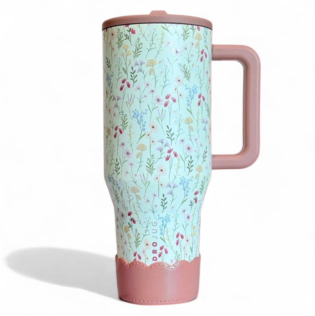 Antique Pink Scalloped Silicone Tumbler Boot