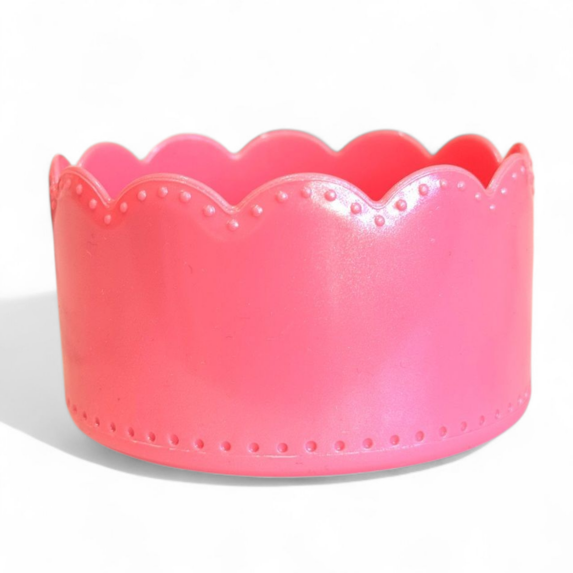 Glinda Pink Shimmer Scallop Silicone Tumbler Boot