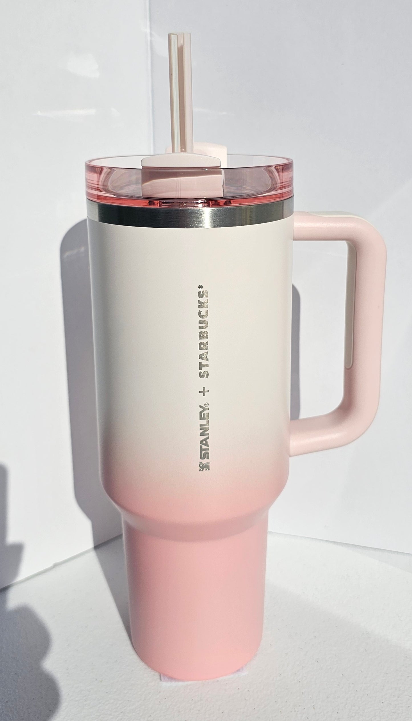 Starbucks Korea Stanley 2024 SS Quencher Tumbler 40oz | Pink
