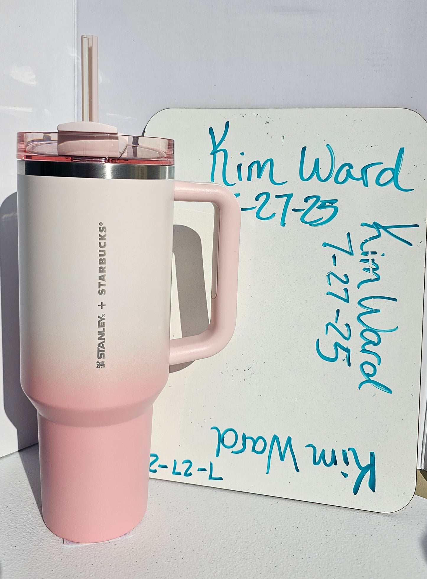 Starbucks Korea Stanley 2024 SS Quencher Tumbler 40oz | Pink