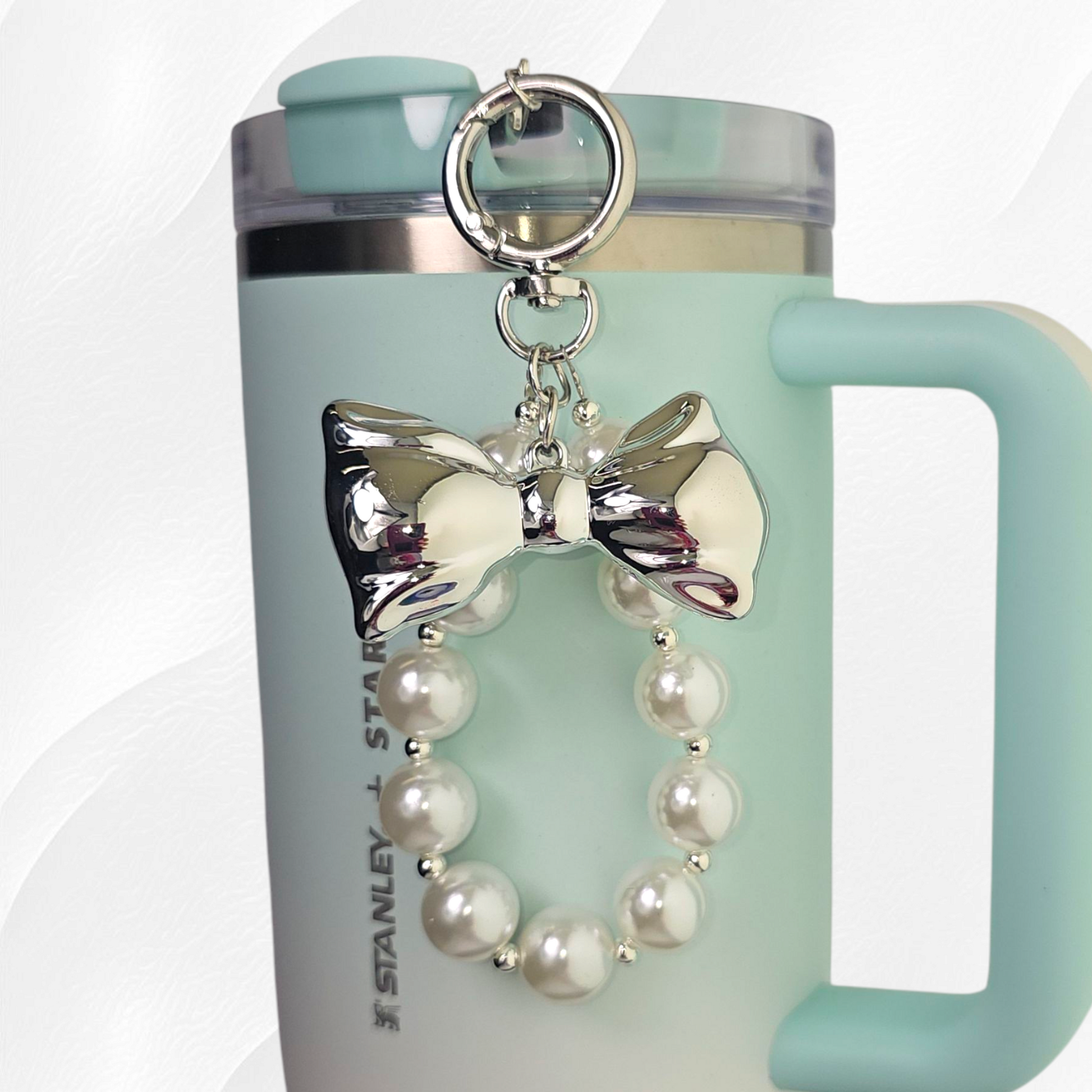 Bow & Pearl Tumbler Charm Bracelet  - Silver and white 
