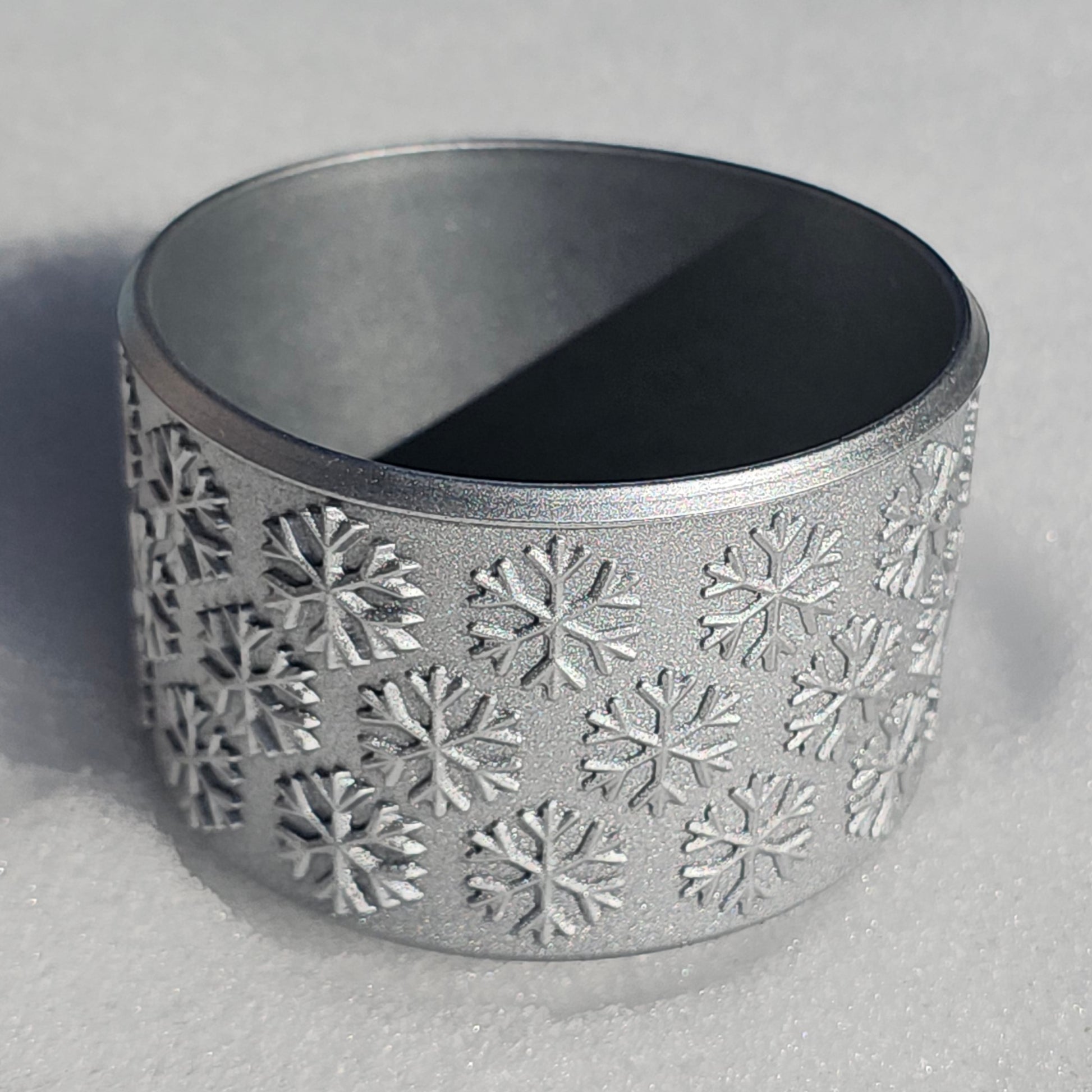 Silver Shimmer Snowflake Textured Tumbler Silicone Boot