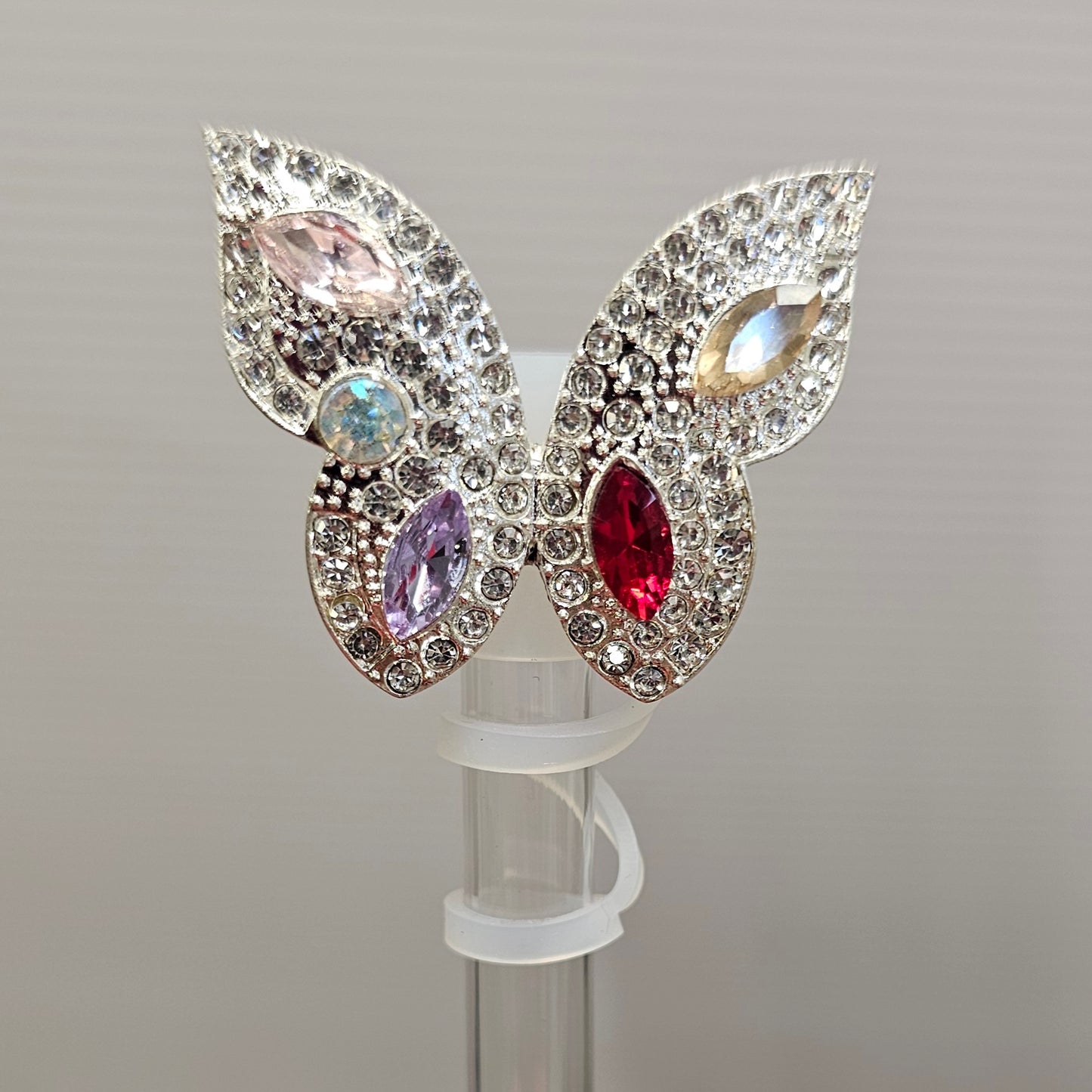 Luxury metal Silver Diamond and Jewel Butterfly Silicone Straw Topper  - Straw Cover. 