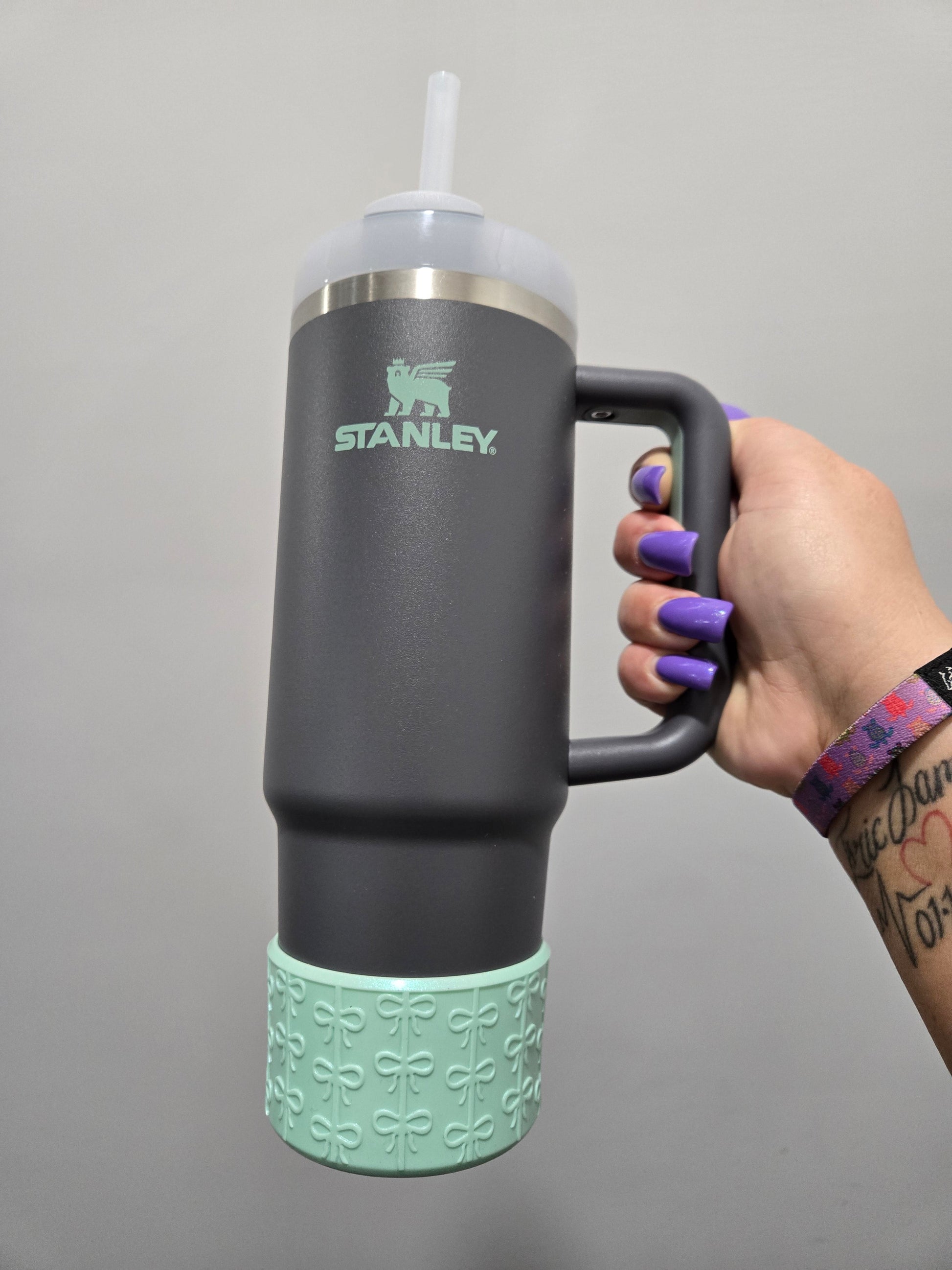 Bows Silicone Tumbler Boot - Seafoam Shimmer