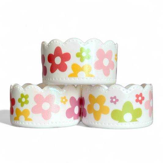 Spring Daisy Scallop Silicone Tumbler Boot | Fits 20-40oz Tumblers 