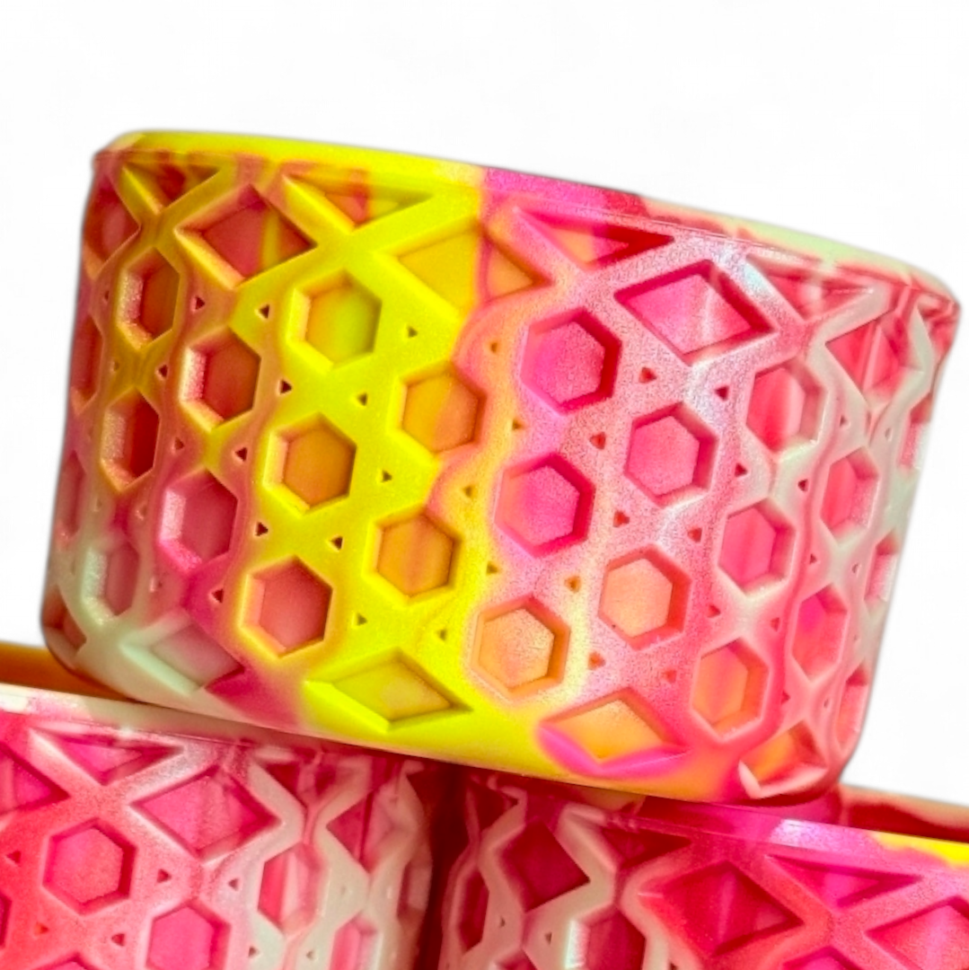 Strawberry Lemonade Shimmer Waffle Silicone Tumbler Boot | Fits 20-40oz Tumblers 