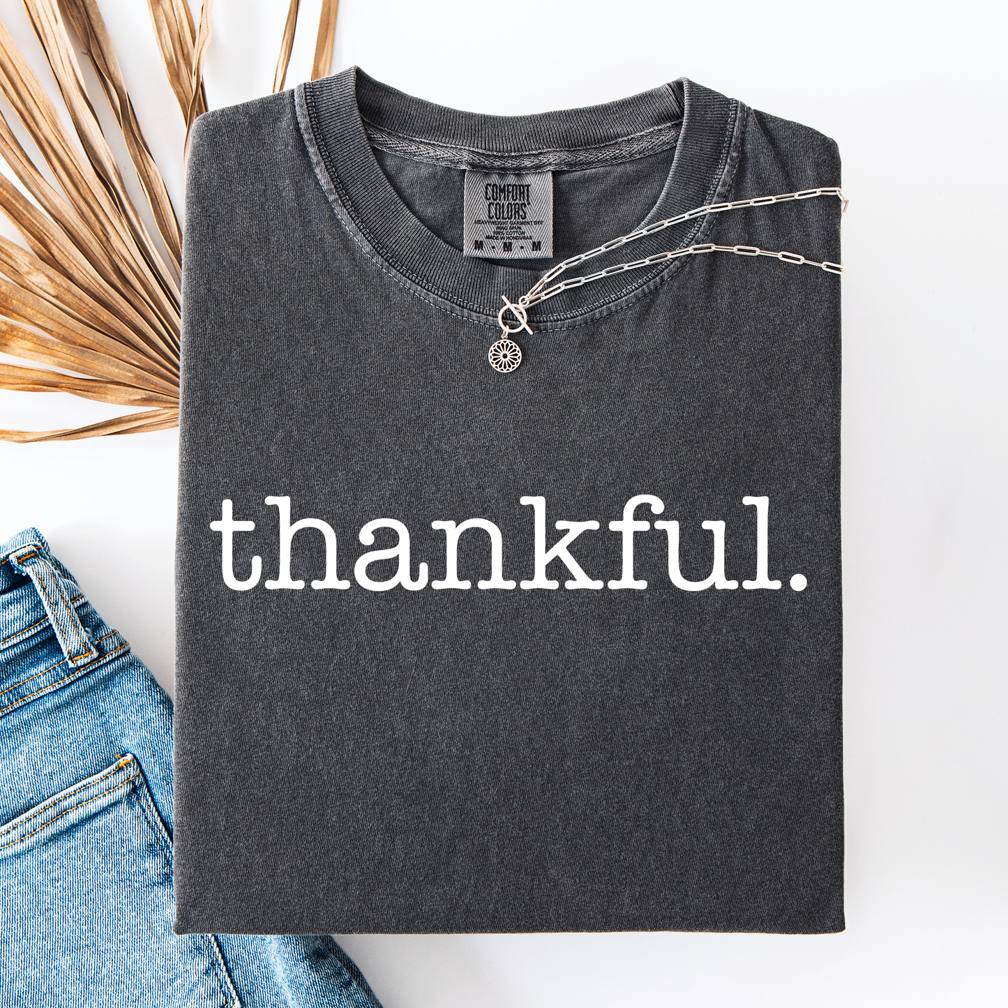 Dark pepper gray Thankful, Minimalist, Thanksgiving, Autumn, Fall, Comfort Colors T-Shirt