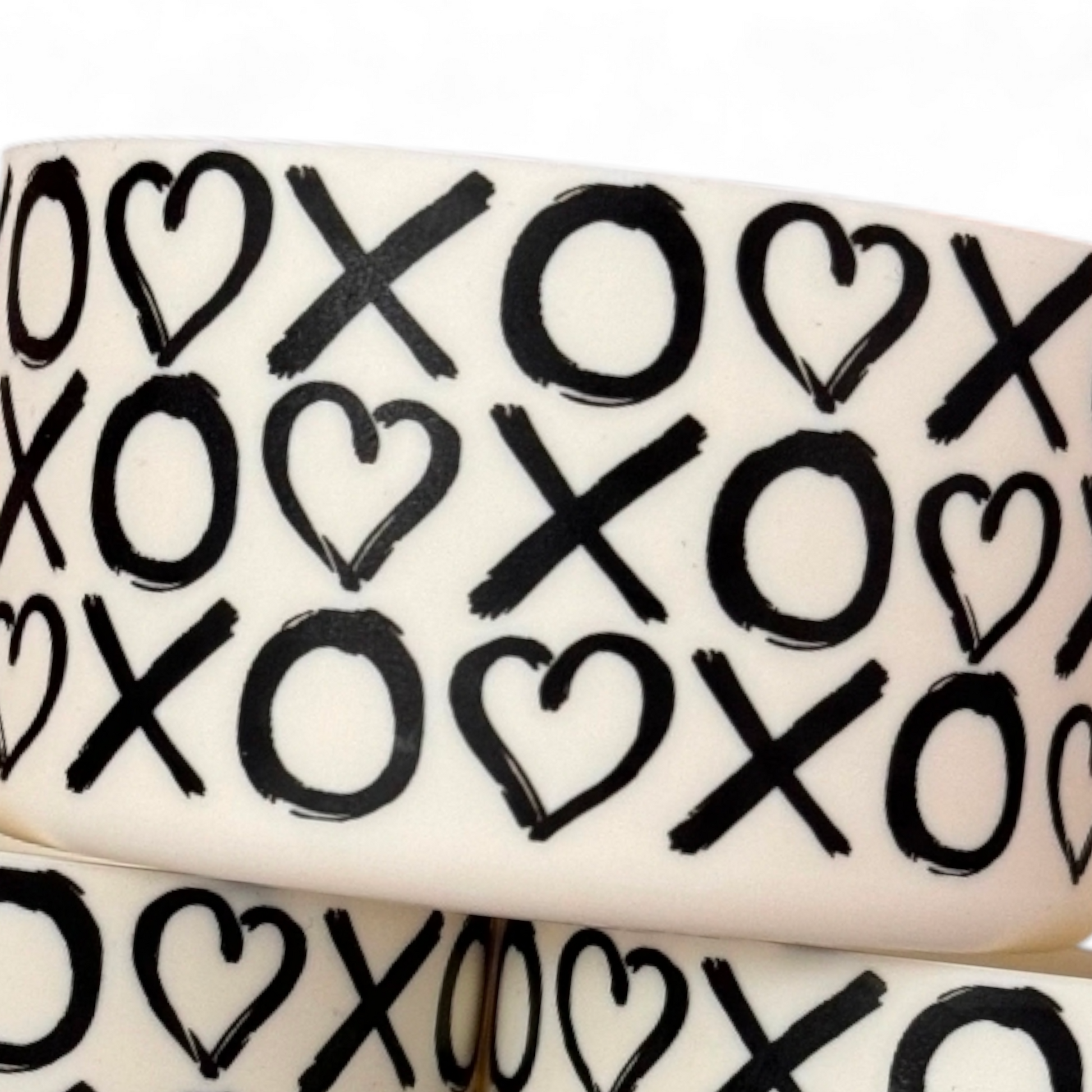 Black & White Valentine XOXO Silicone Tumbler Boot